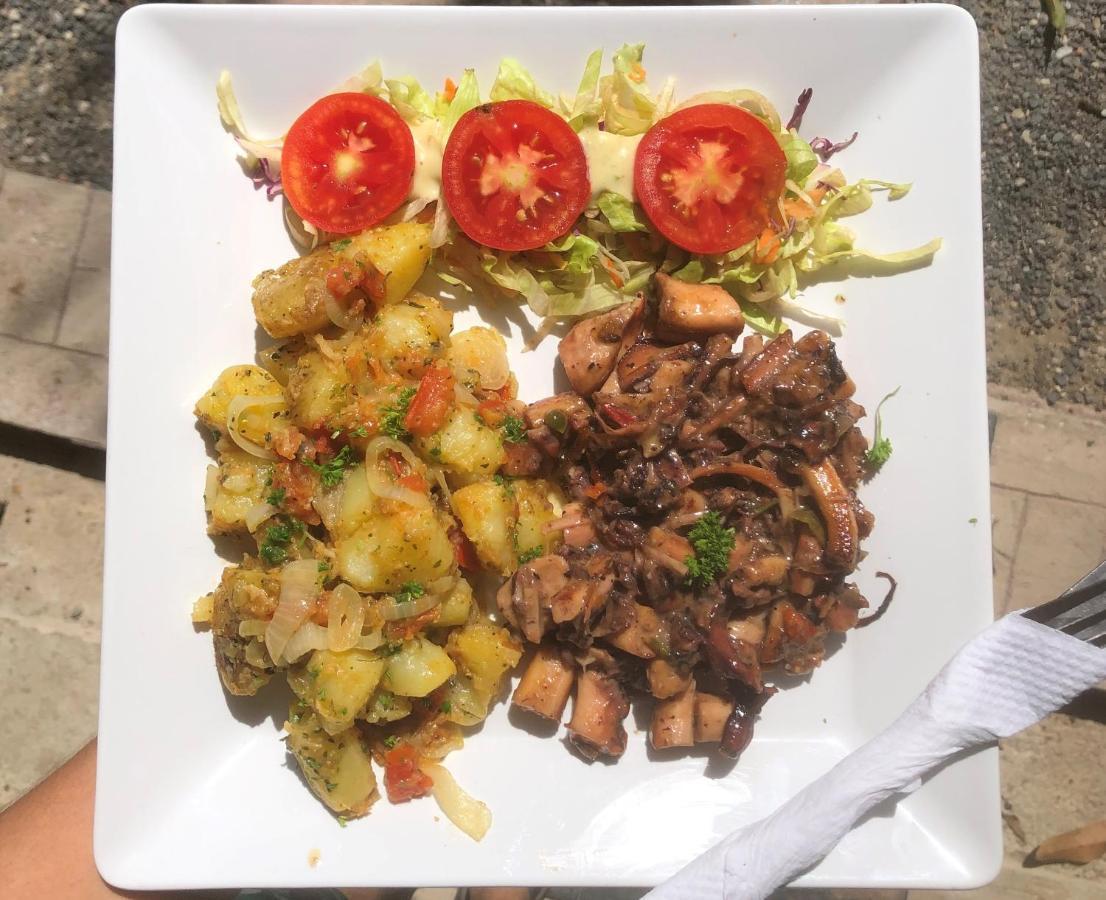 Hotel Y Restaurante Mama Ines 산타 카탈리나 외부 사진